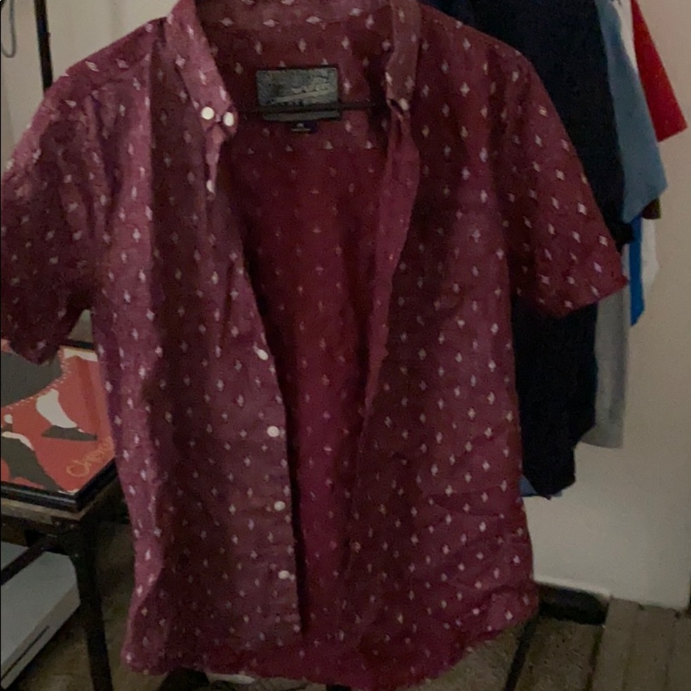 Dress shirt burgundy